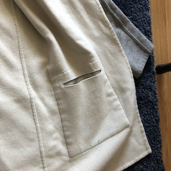 Aritzia Babaton Dalton Coat grey and beige - Picture 4 of 4